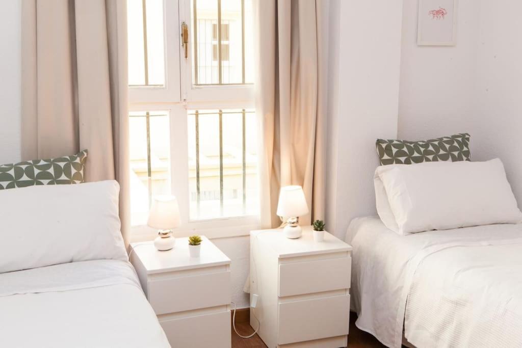 세비야 Zona 1 Santa Cruz Parking Privado 아파트 외부 사진