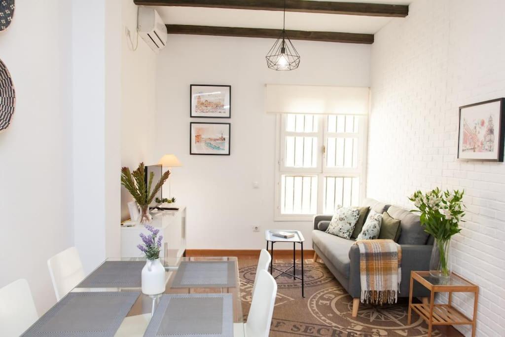 세비야 Zona 1 Santa Cruz Parking Privado 아파트 외부 사진